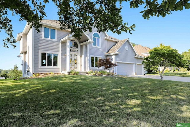 view of front facade with a front yard