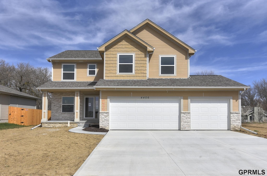 view of front facade with a garage