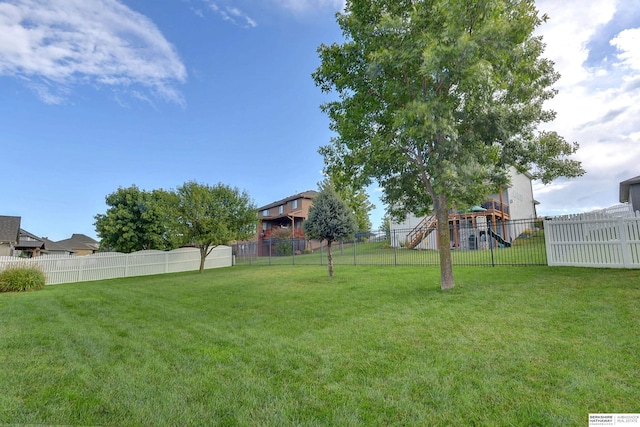 view of yard featuring a playground