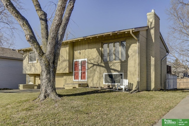 exterior space featuring a yard