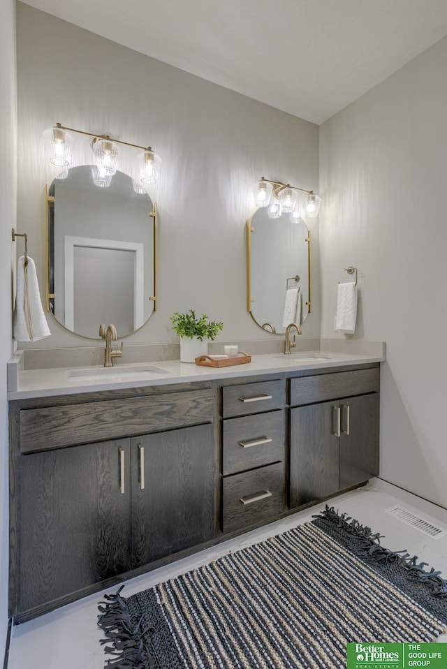 bathroom with vanity