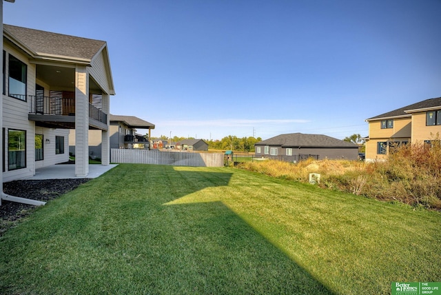 view of yard with a patio