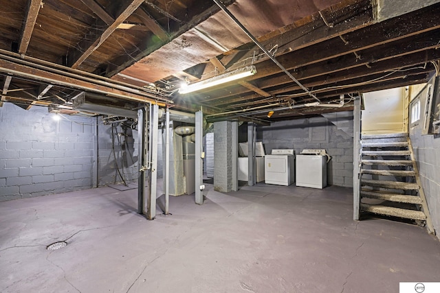 basement featuring independent washer and dryer