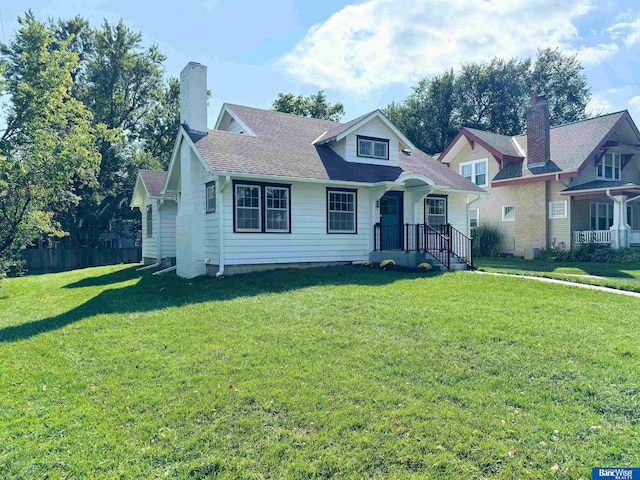 view of front of house with a front yard