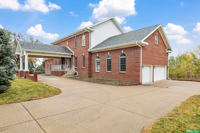 view of front of home featuring a garage