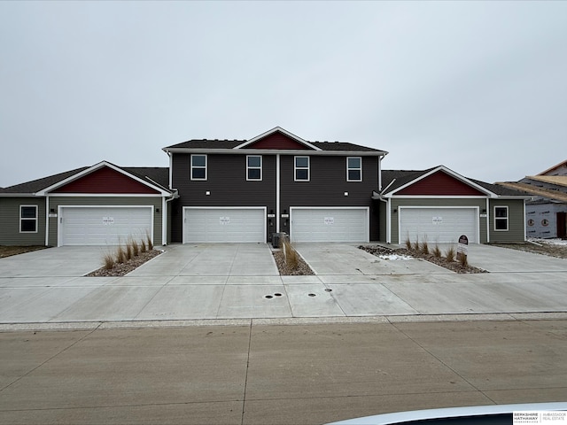 view of front of home featuring driveway