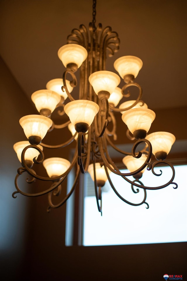 room details with a chandelier