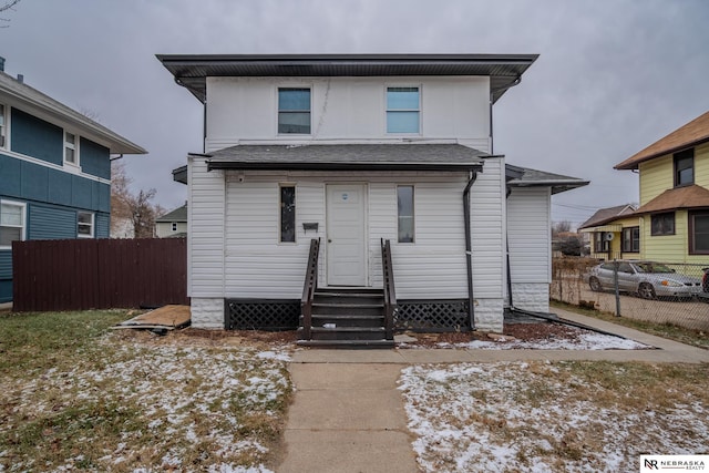 view of front of property