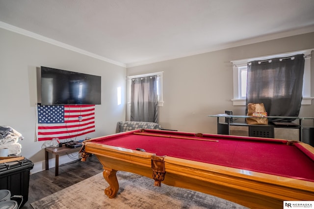 game room featuring dark hardwood / wood-style flooring, crown molding, and pool table