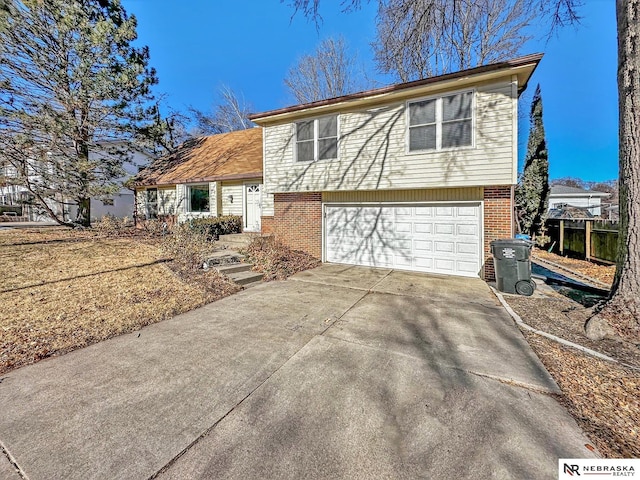 view of front facade with a garage