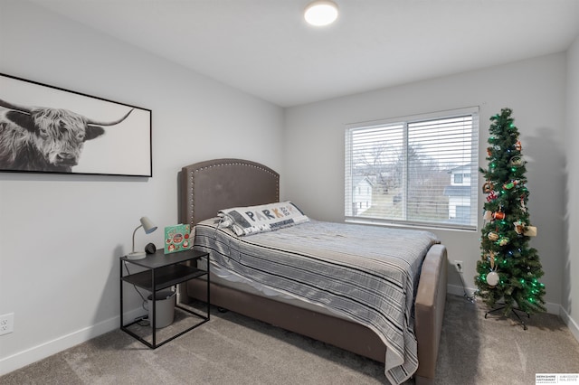 bedroom featuring carpet floors