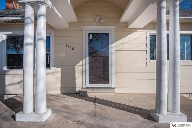 view of entrance to property