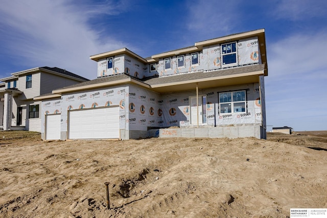 view of front facade with a garage