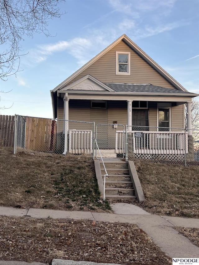 view of front facade with covered porch