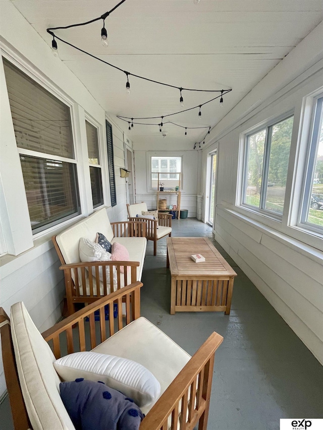 view of sunroom / solarium