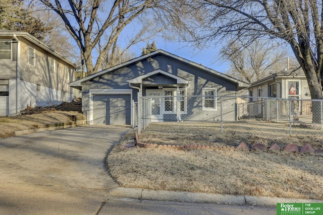 view of front facade featuring a garage