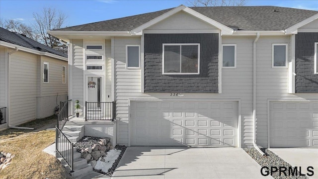 view of front facade with a garage