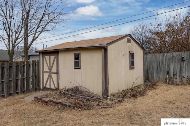 view of outbuilding