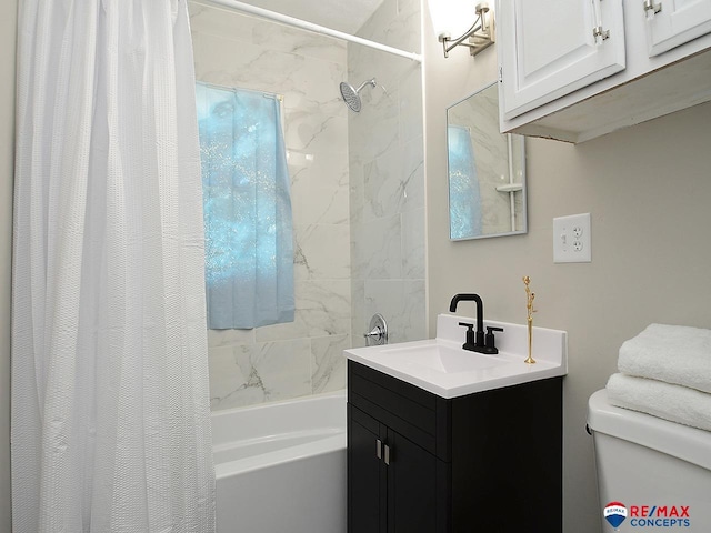 full bathroom with toilet, vanity, and shower / bathtub combination with curtain