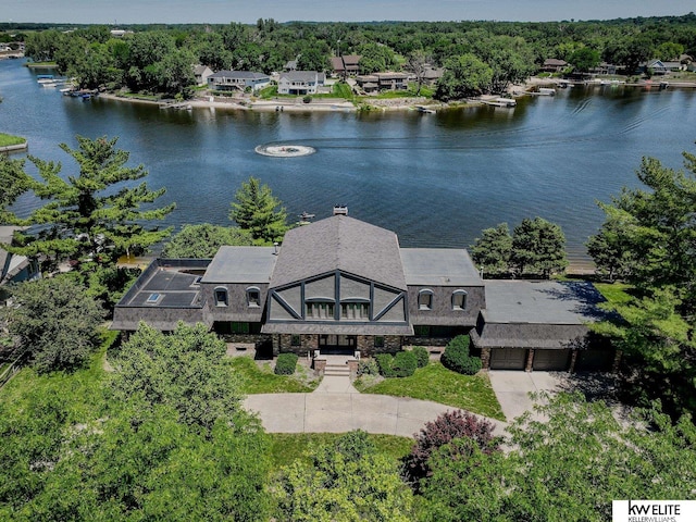 bird's eye view featuring a water view