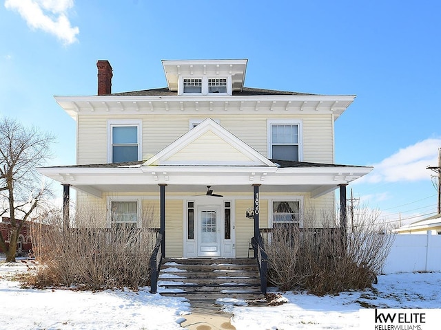 view of front of property featuring a porch