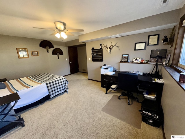 bedroom featuring ceiling fan