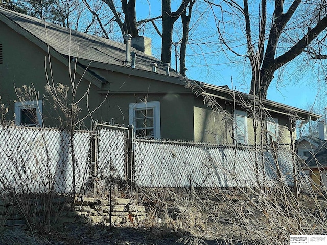 view of home's exterior