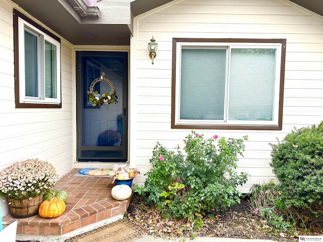 view of property entrance