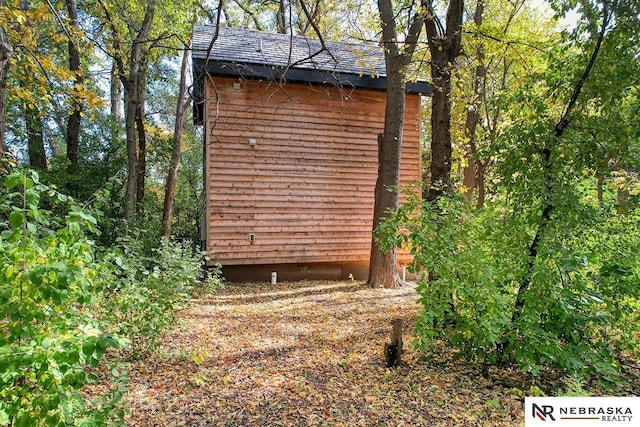 view of outbuilding