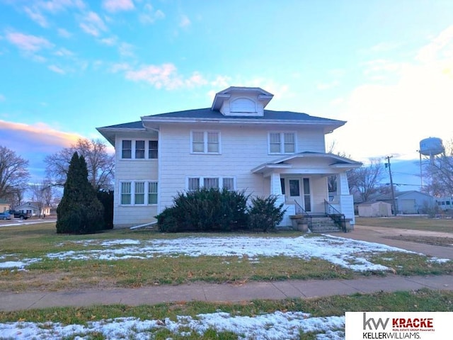 view of front of property