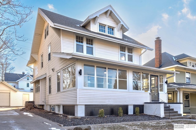 view of front facade with a garage