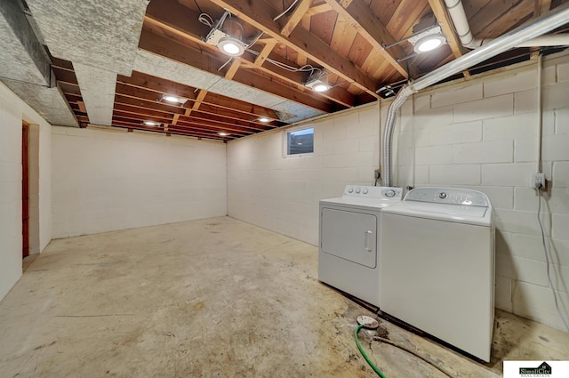 laundry area featuring independent washer and dryer