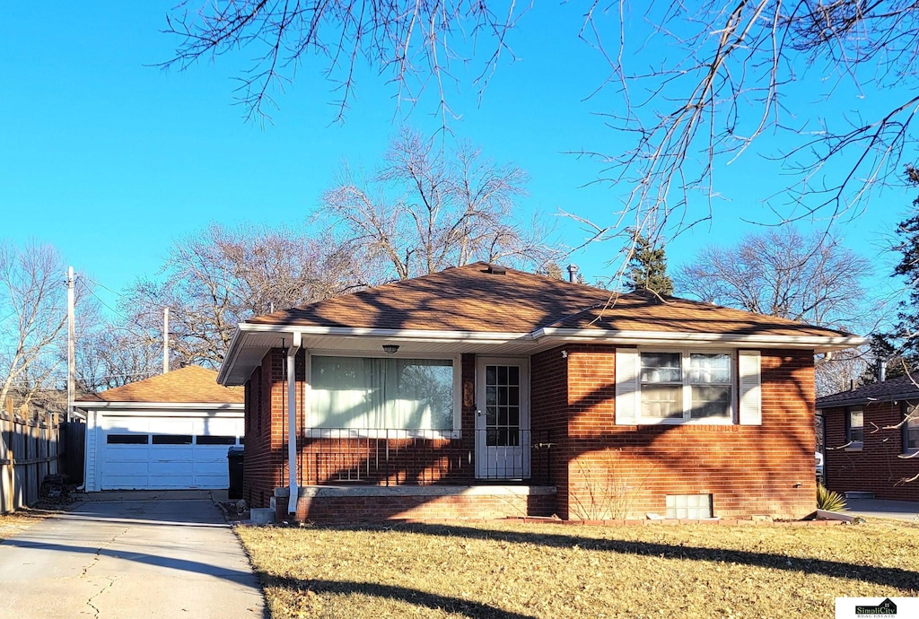 view of front of home with a front yard