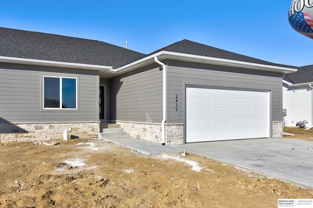 view of front of house with a garage