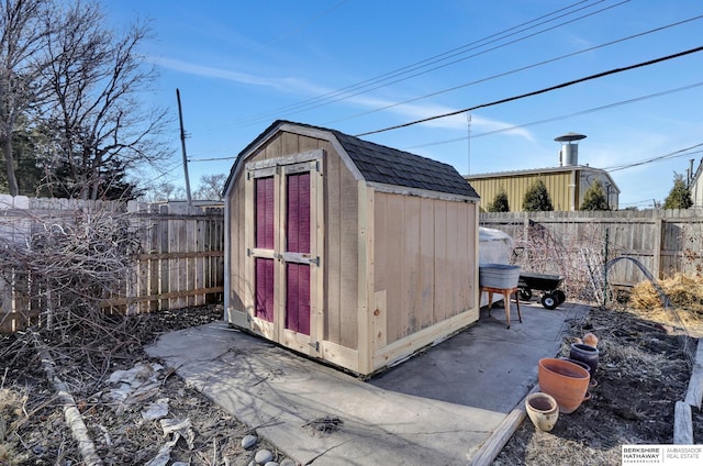 view of outbuilding