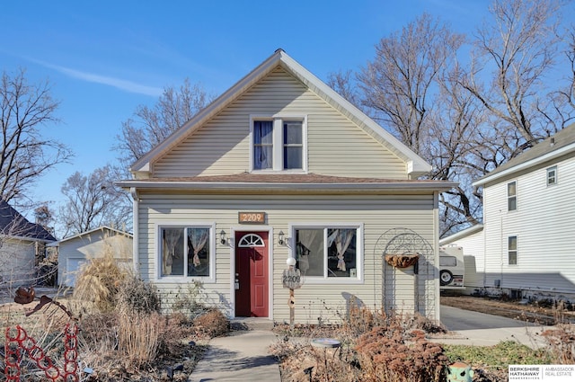 view of front of house