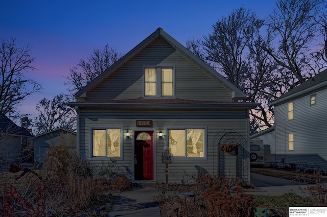 view of front of property