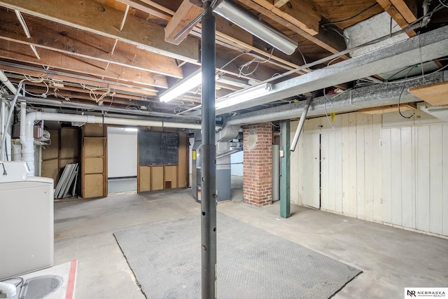 basement featuring washer / clothes dryer