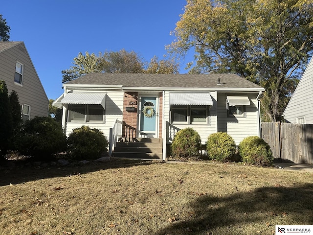 view of front of house with a front yard