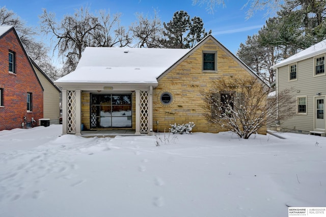 view of front of home