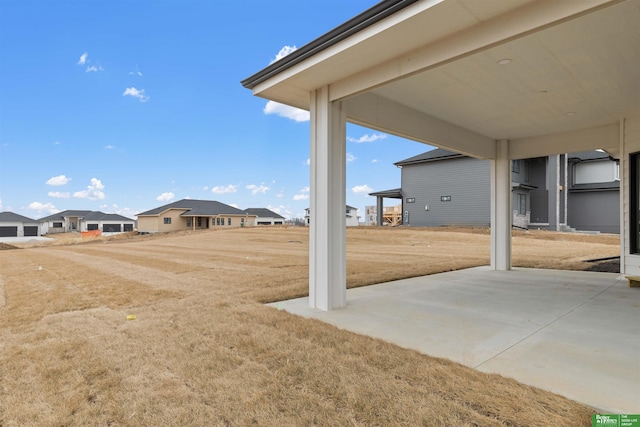 view of yard featuring a patio