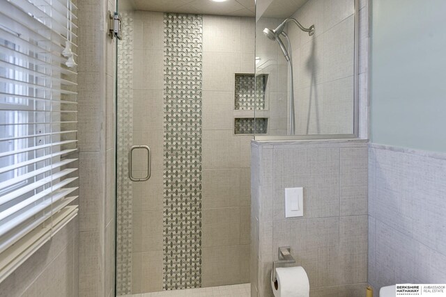 bathroom with walk in shower