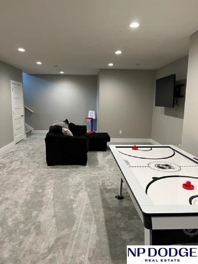 playroom with carpet floors