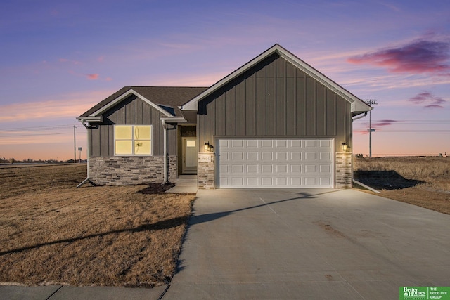 view of front of home featuring a garage