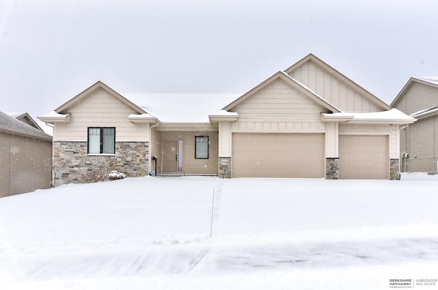 view of front of home featuring a garage