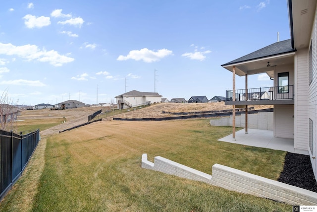 view of yard featuring a patio