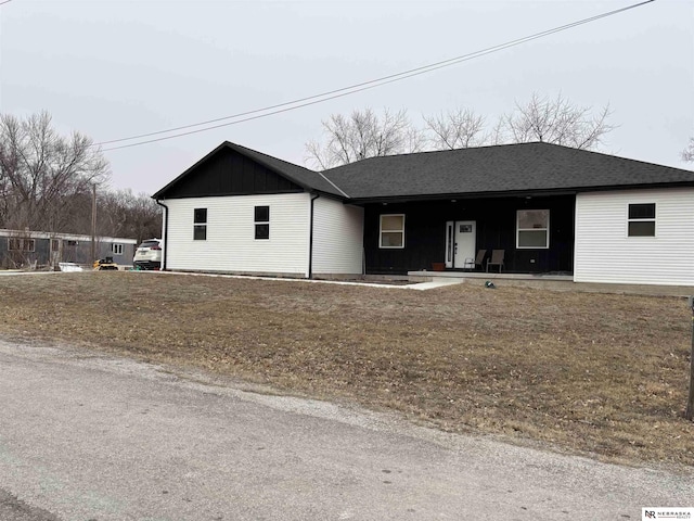 view of single story home