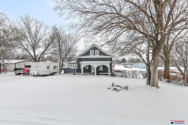 view of front of home with covered porch