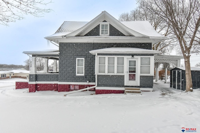 view of front of property