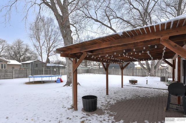 surrounding community with a trampoline